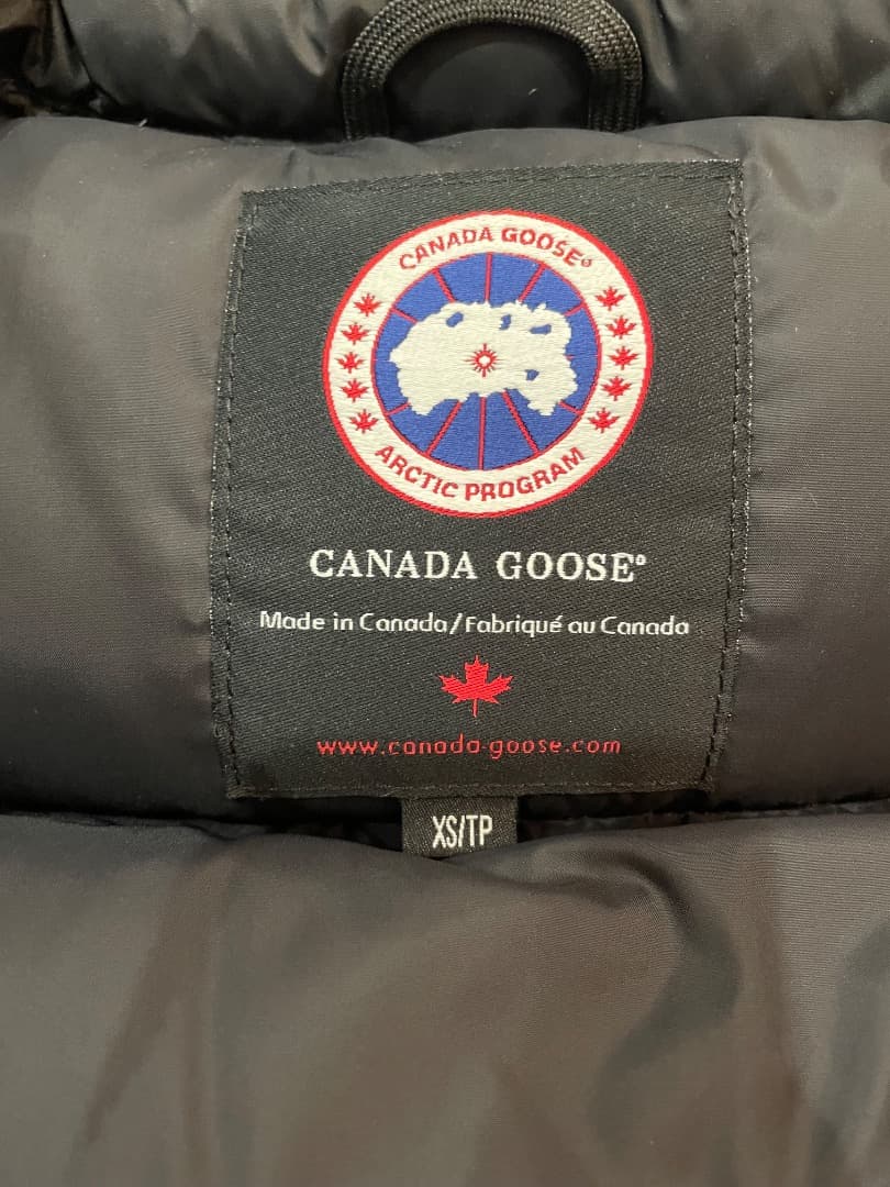   カナダグース ブラック ダウンベスト