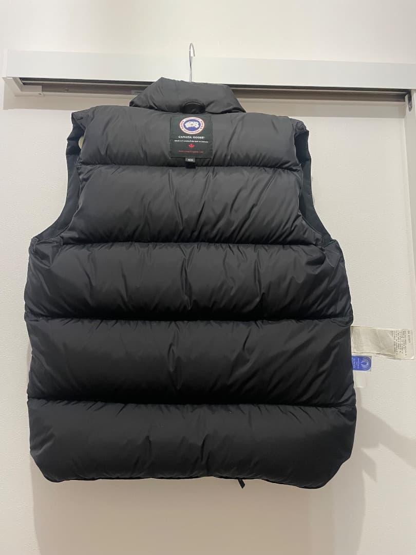   カナダグース ブラック ダウンベスト
