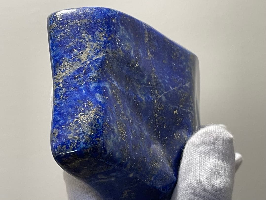 ラピスラズリ　原石　鮮やかな青とパイライトのコントラスト綺麗