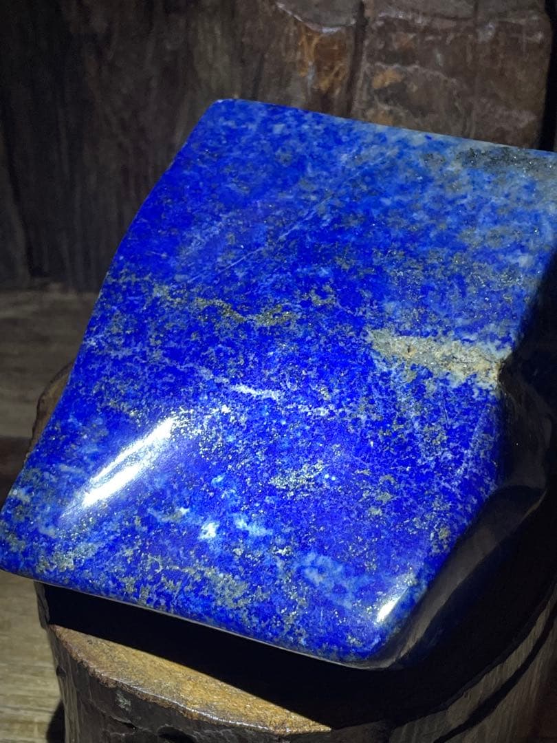 ラピスラズリ　原石　鮮やかな青とパイライトのコントラスト綺麗