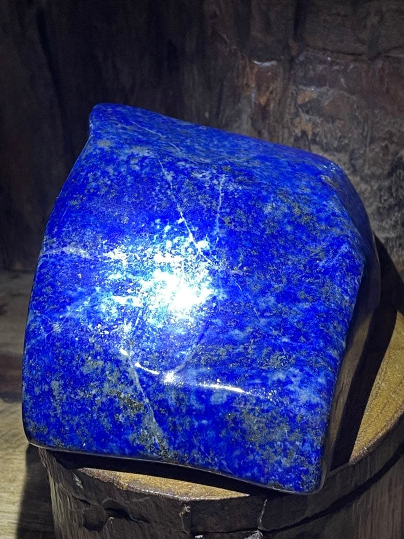ラピスラズリ　原石　鮮やかな青とパイライトのコントラスト綺麗