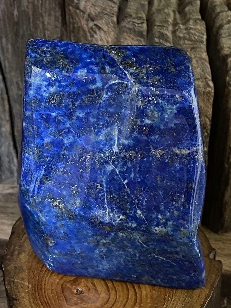 ラピスラズリ　原石　鮮やかな青とパイライトのコントラスト綺麗