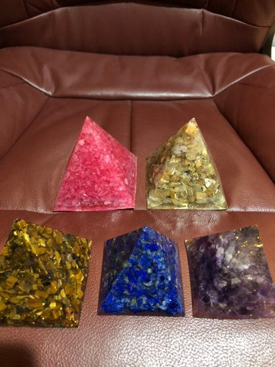 さらに値下げ★注目★ピラミッド型オルゴナイト★５個セット