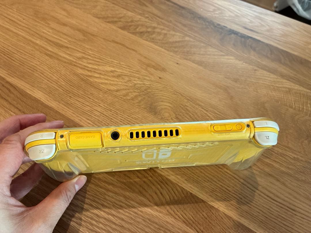 ジャンク品　Nintendo Switch Lite イエロー 本体