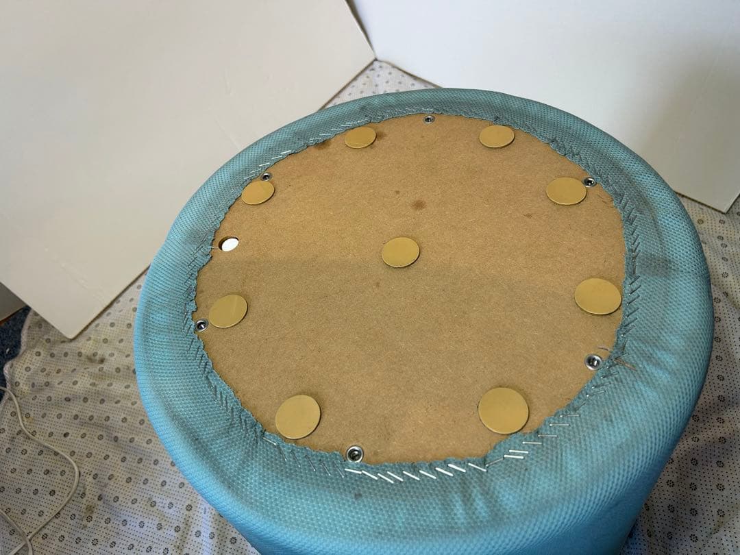 オカムラ スツール ①