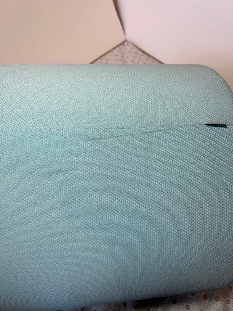 オカムラ スツール ①