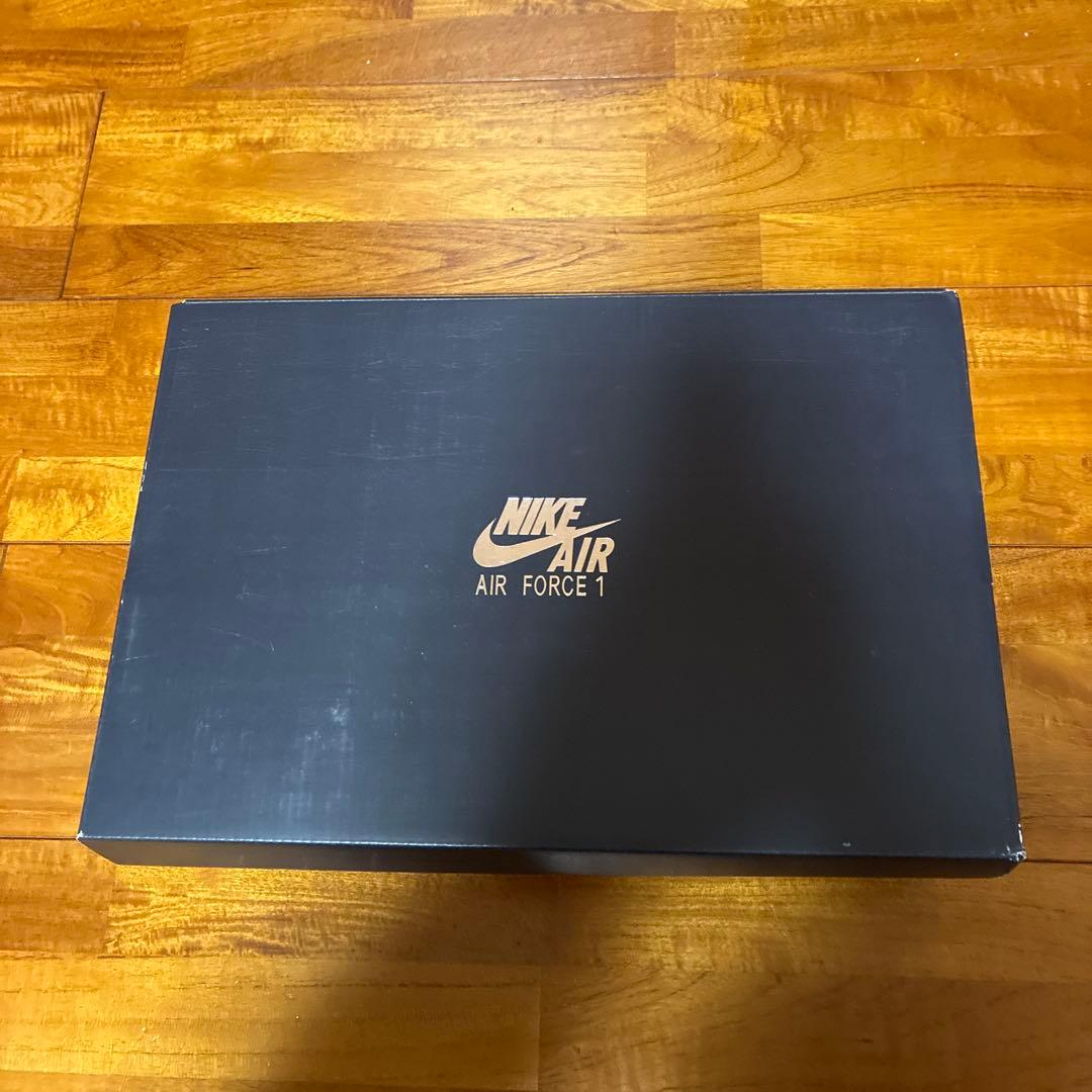 新品未使用 AIR FORCE 1 07 LV8 27.5センチ