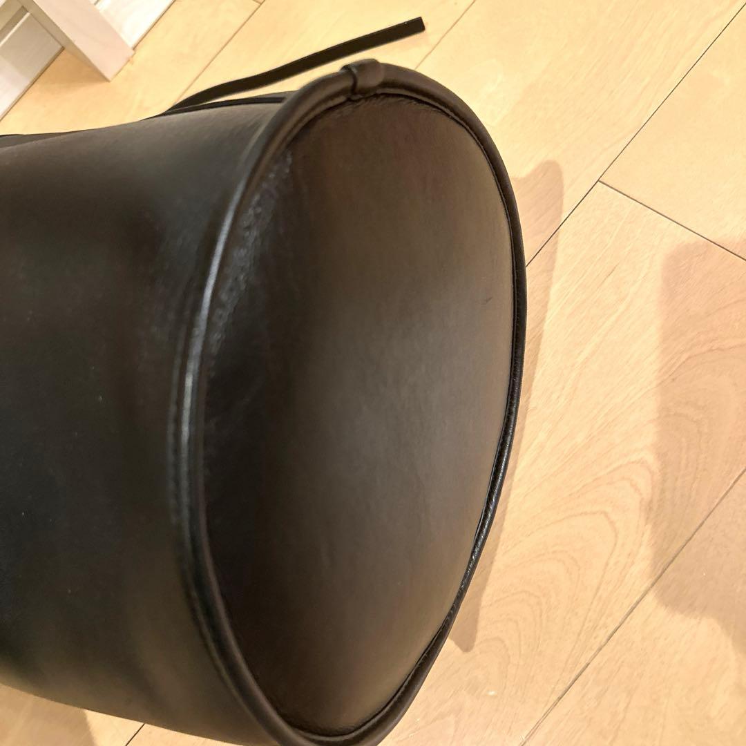 ETRE TOKYO ラムレザーバケットバッグ 完売品 ショルダー ブラック