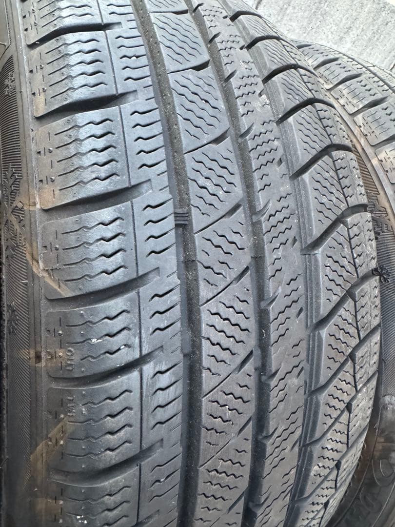 DAVANTI スタッドレスタイヤ 215/45R17 2021年29週製 4本