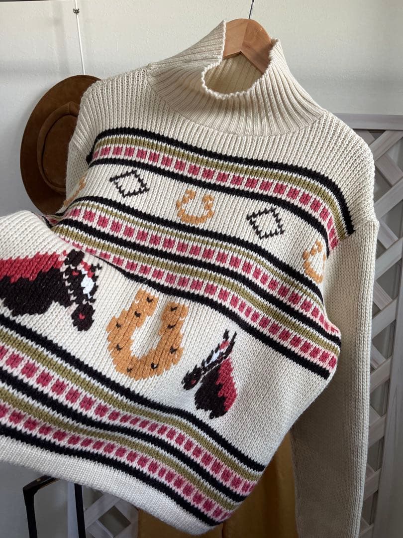 ユニセックス　カナダ製⭐︎ 馬　ニット　馬蹄　蹄鉄⭐︎ ピュアバージンウール　ハート