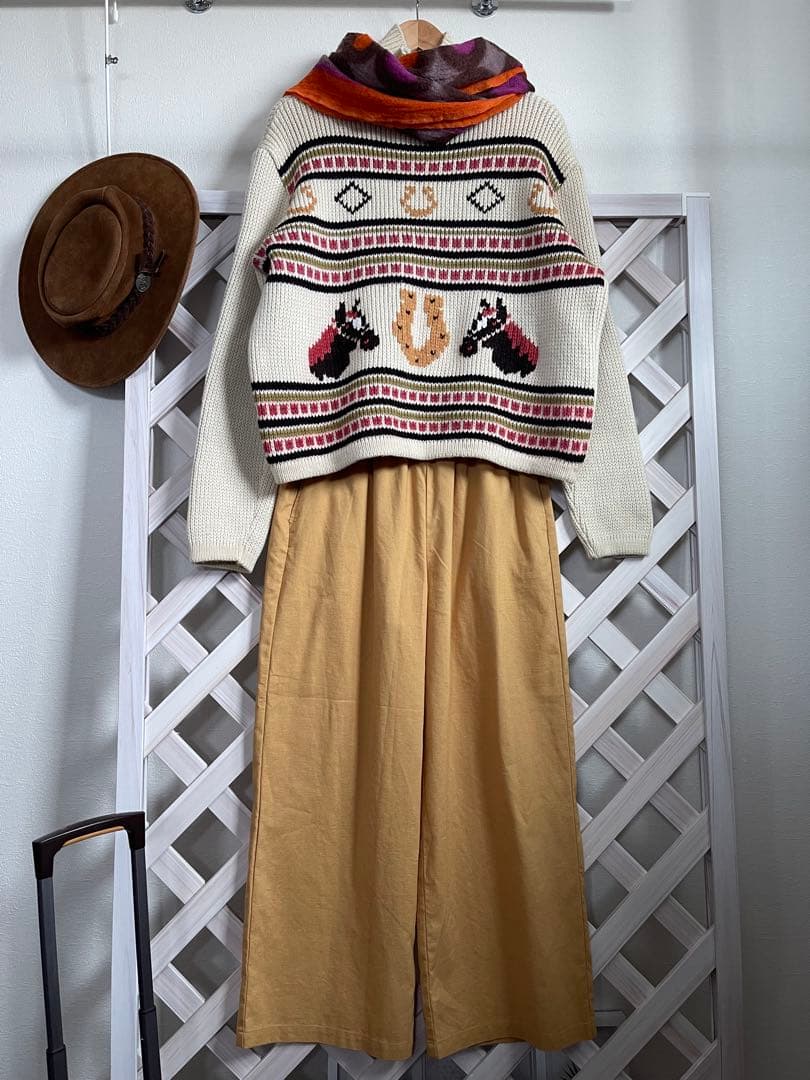 ユニセックス　カナダ製⭐︎ 馬　ニット　馬蹄　蹄鉄⭐︎ ピュアバージンウール　ハート