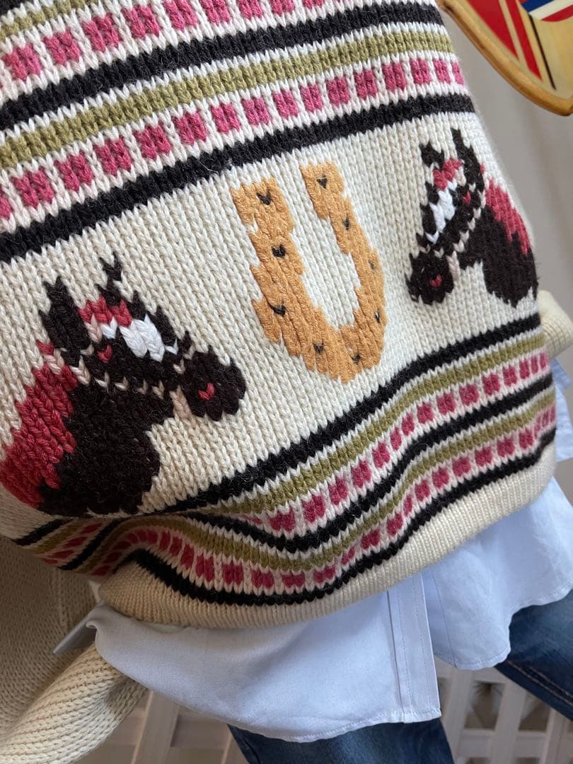 ユニセックス　カナダ製⭐︎ 馬　ニット　馬蹄　蹄鉄⭐︎ ピュアバージンウール　ハート