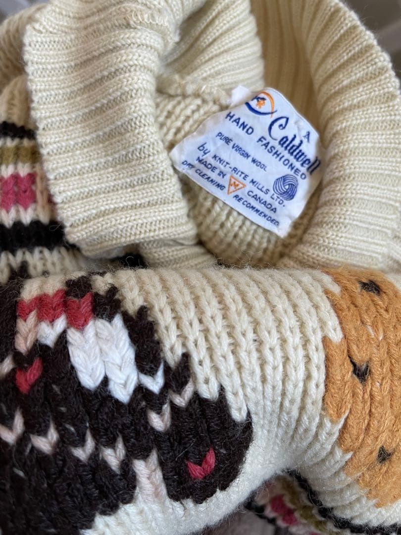 ユニセックス　カナダ製⭐︎ 馬　ニット　馬蹄　蹄鉄⭐︎ ピュアバージンウール　ハート