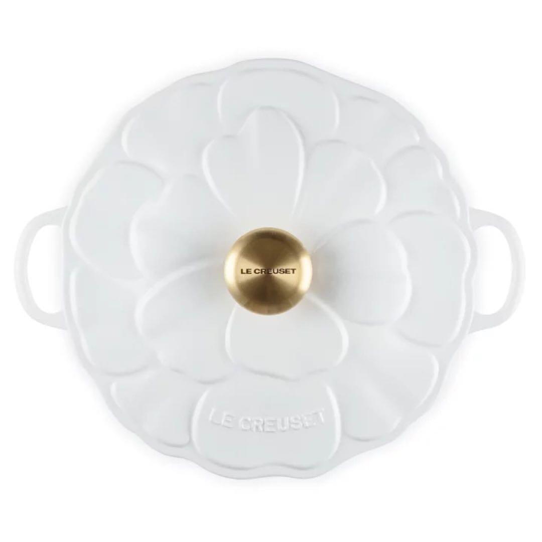 ル・クルーゼ　シグニチャー ビュッフェ・キャセロール 26cm ペタルレリーフ