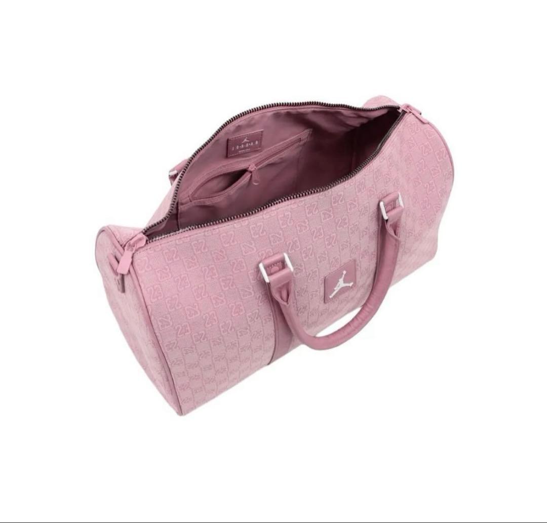 ジョーダン(JORDAN)モノグラム ダッフル バッグ　ボストンバッグ　ピンク