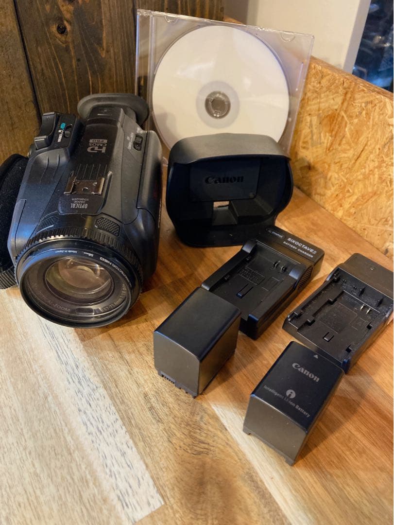 最終値下キャノンiVIS HF G40ビデオカメラ本体【Canon】バッテリー有