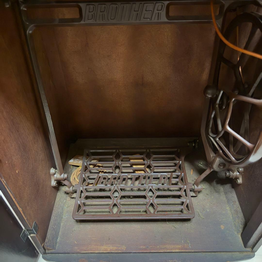 ブラザー 足踏みミシン &ミシン台 アンティーク