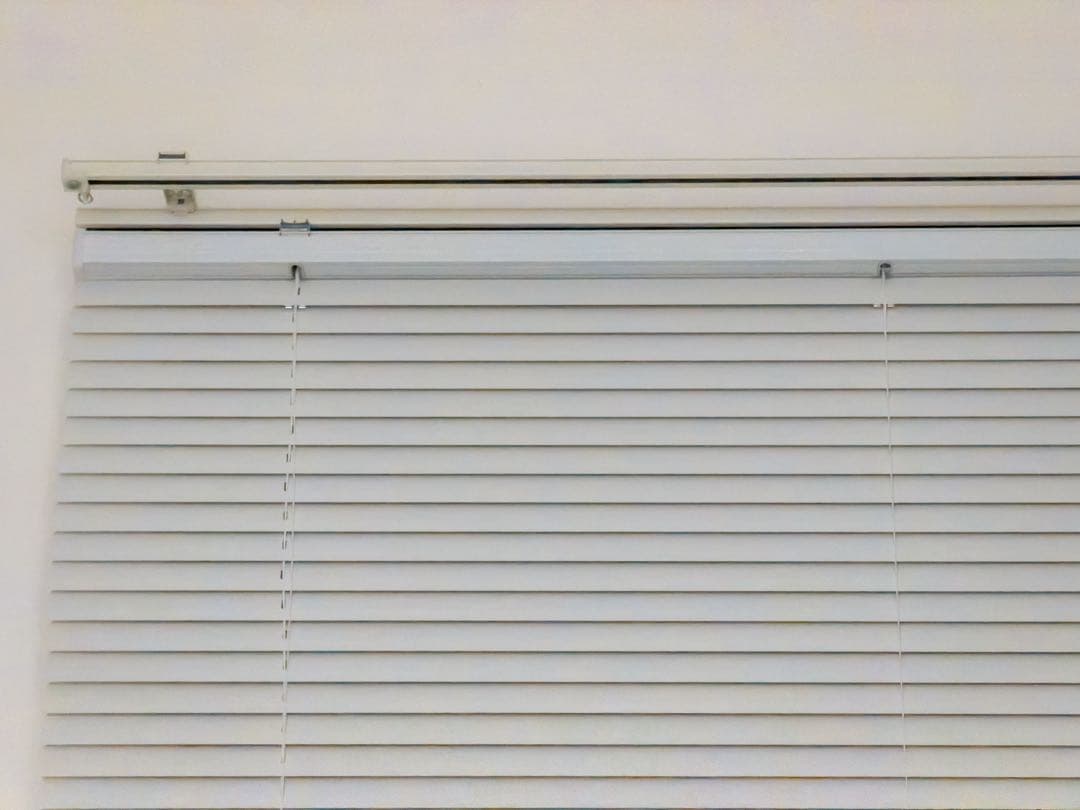 立川機工 つや消し・光触媒ブラインド W1500 H1300 エッグホワイト