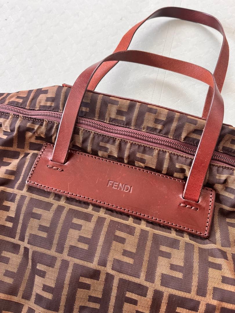 美品　FENDI ボストンバッグ　折り畳み可　大容量　ズッカ　キャンバス　レザー