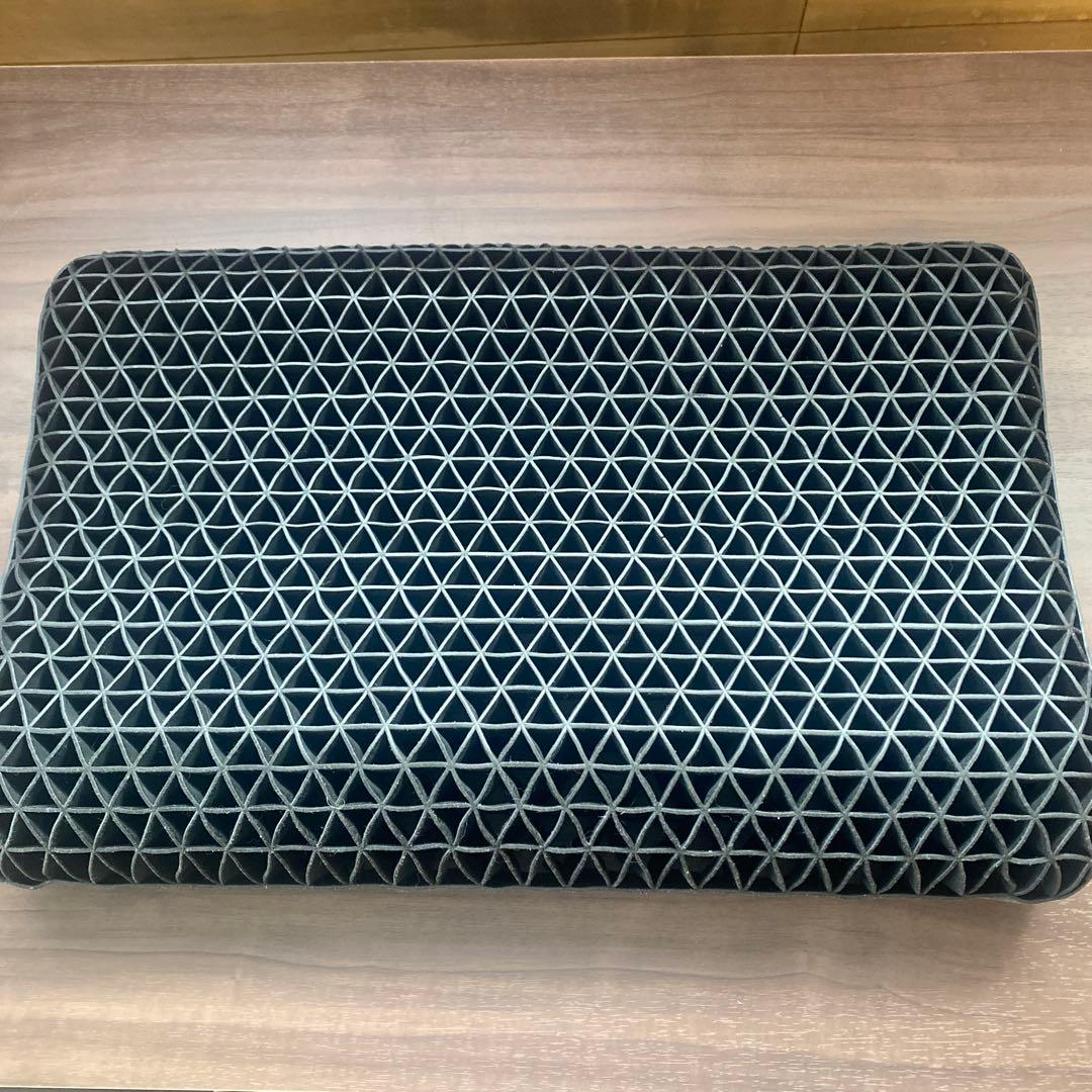 ヒツジのいらない枕　専用箱付き