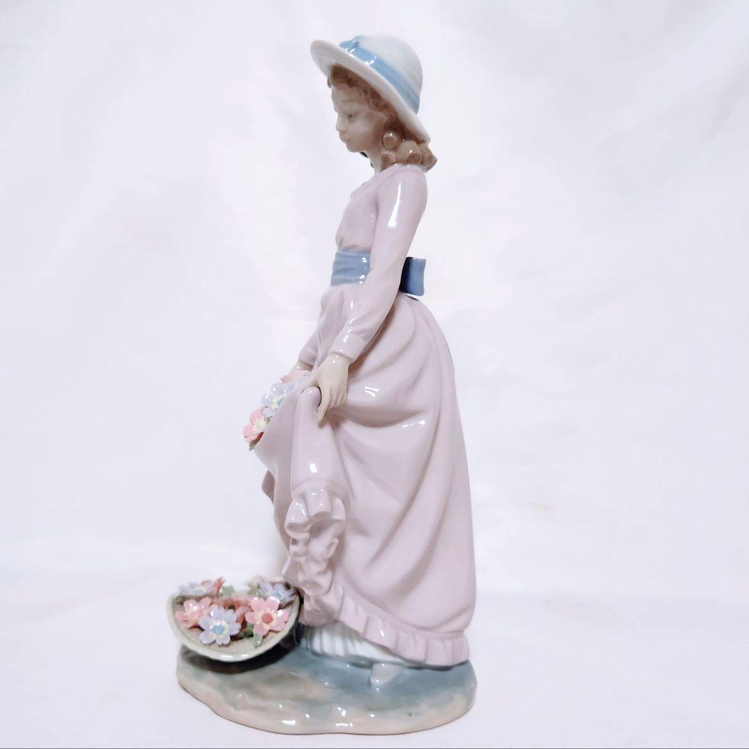 userリヤドロ【美品】フィギュリン《花のバスケット》5027〘希少廃盤〙