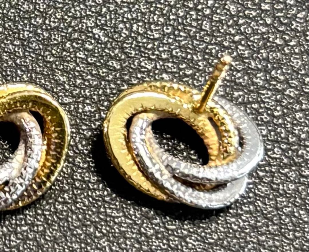 18金White & Yelloコンビゴールドピアス