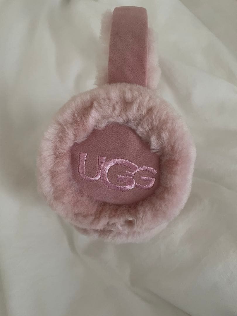 UGG シープスキンイヤーマフ[アグ] 秋冬 耳を保暖 ピンク