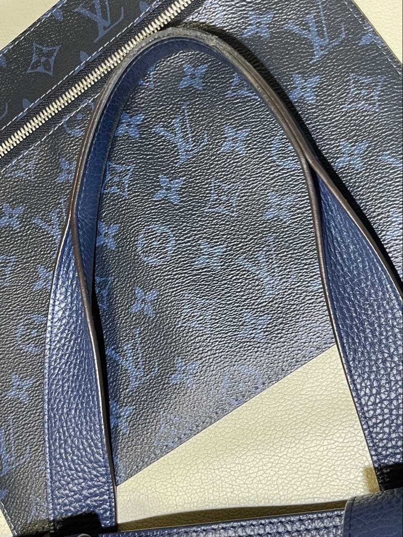 LOUIS VUITTON ルイヴィトン カバ・ヴォワヤージュ M53240NV