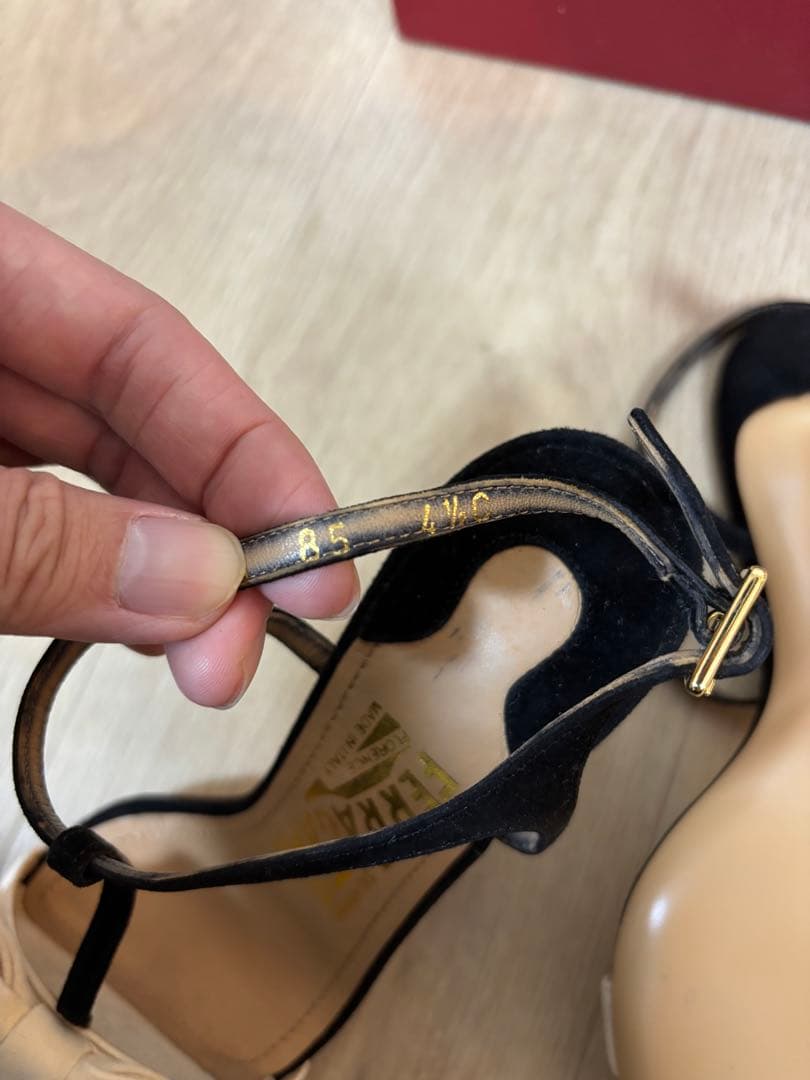 フェラガモ　レディースサンダル　ハイヒール　パンプス　未使用保管品