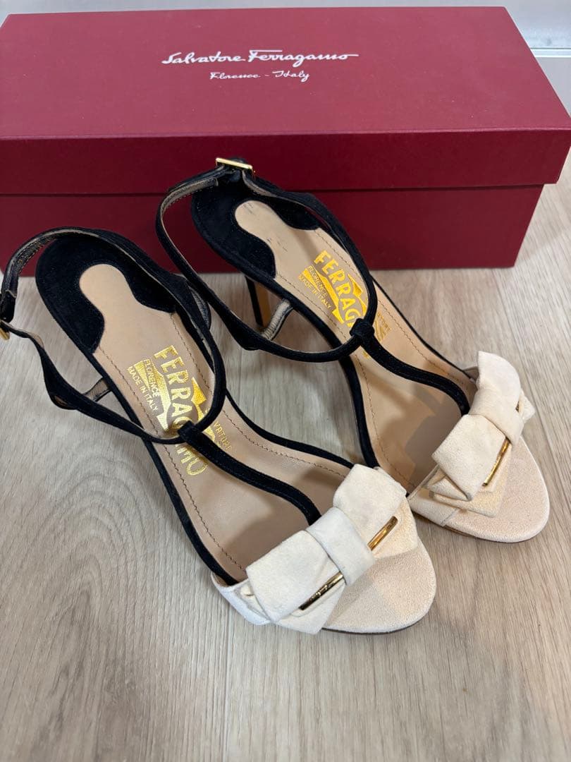 フェラガモ　レディースサンダル　ハイヒール　パンプス　未使用保管品