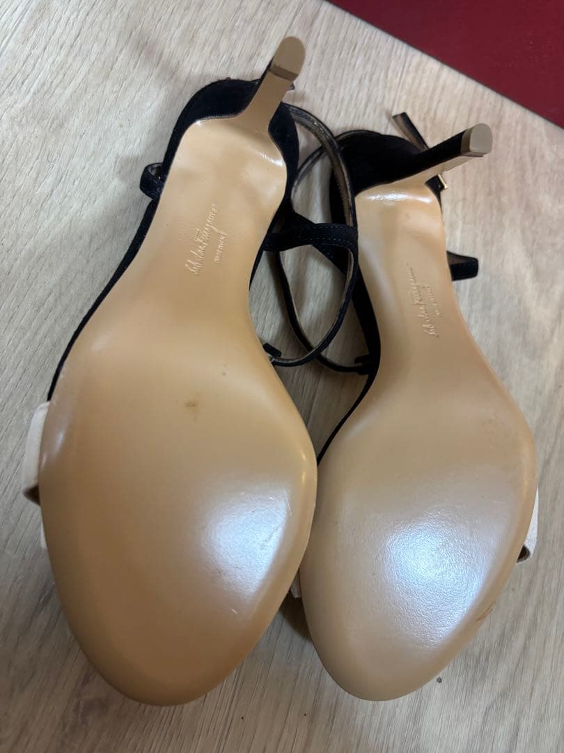 フェラガモ　レディースサンダル　ハイヒール　パンプス　未使用保管品