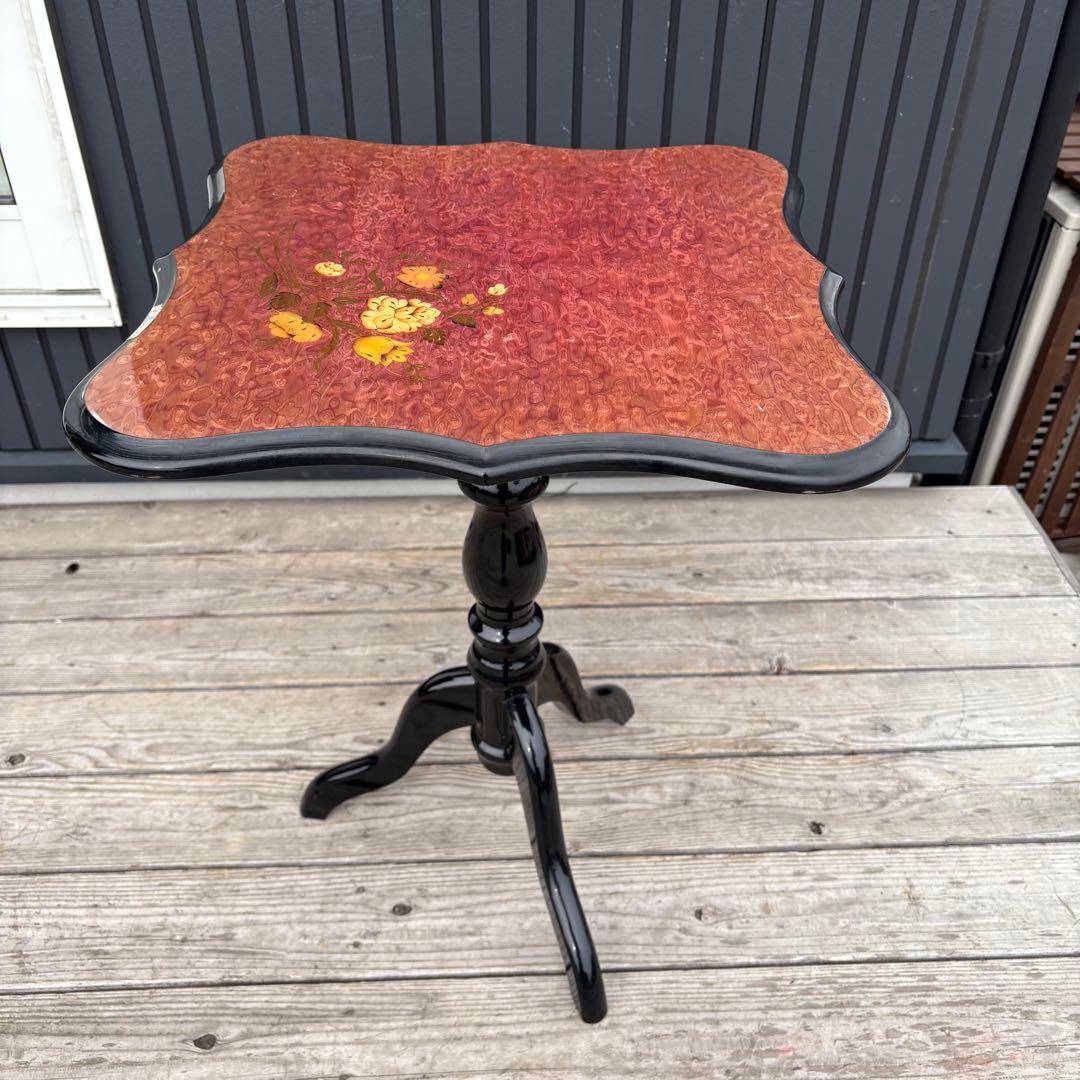 ドマン Domani イタリア家具 薔薇柄 サイドテーブル 花柄 象嵌 バラ