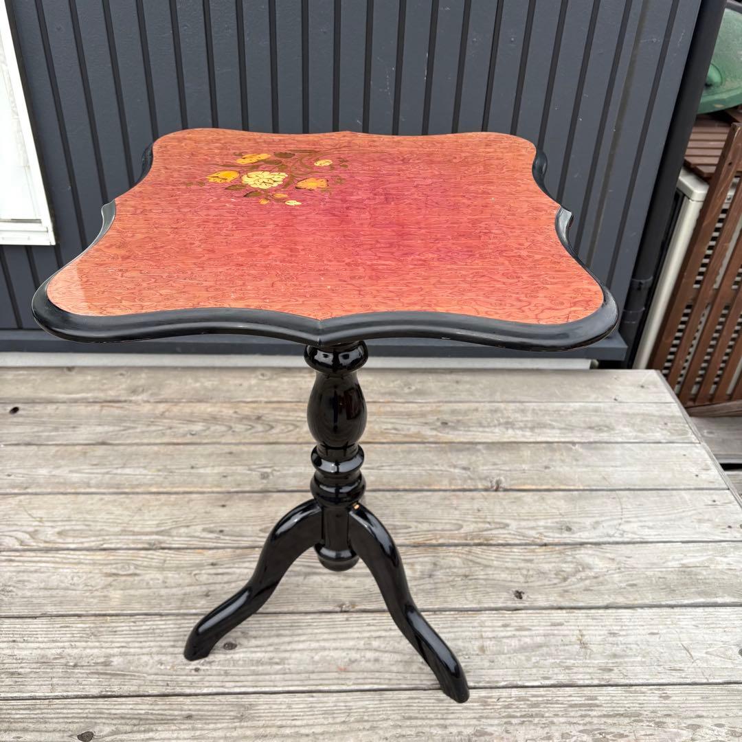 ドマン Domani イタリア家具 薔薇柄 サイドテーブル 花柄 象嵌 バラ