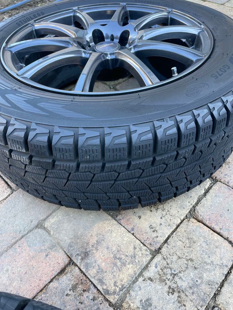 アウトランダーphev タイヤホイールセット　スノータイヤ　235/60R18