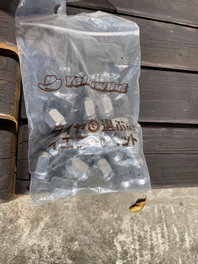 アウトランダーphev タイヤホイールセット　スノータイヤ　235/60R18