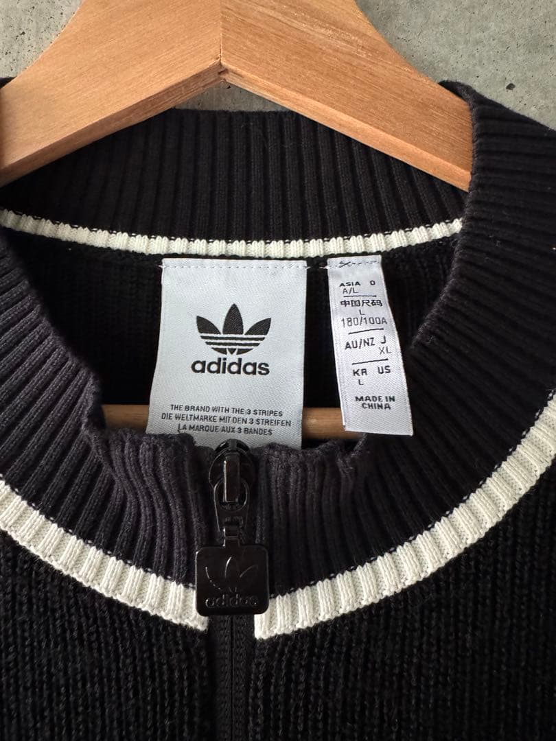 完売品　adidas プレミアムカーディガン 黒