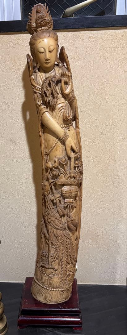 観音菩薩　観音像 龍座 仏像 菩薩　 置物 オブジェ 仏像 仏教美術　台座付き