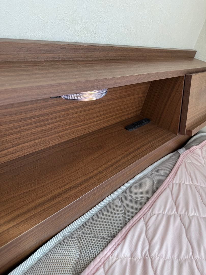 ベッドフレーム ダブル 収納4箇所 ライト コンセントあり