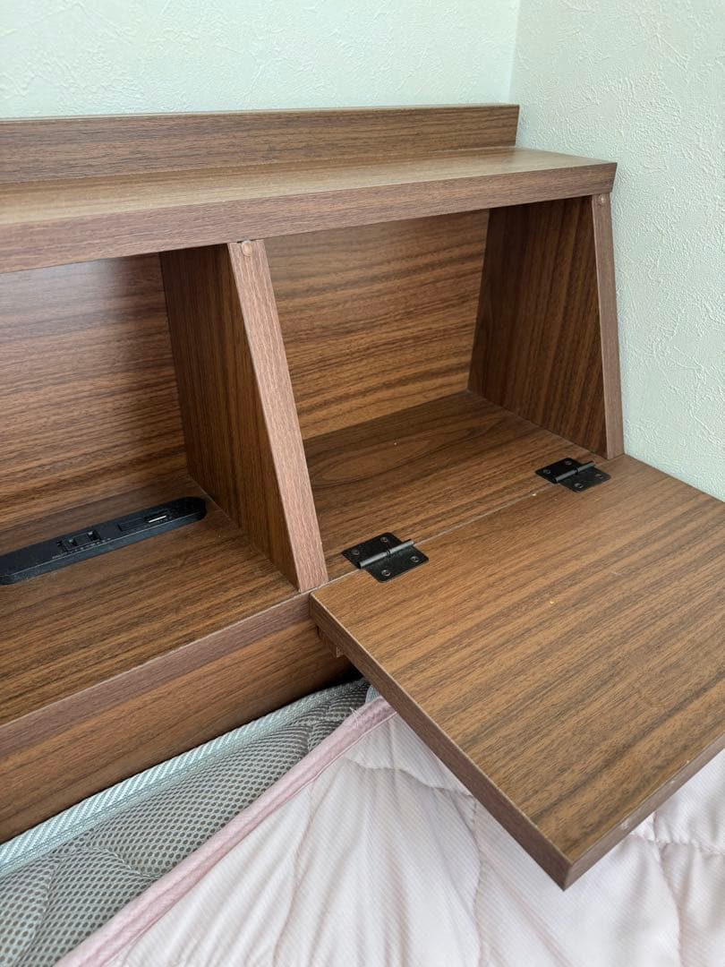 ベッドフレーム ダブル 収納4箇所 ライト コンセントあり