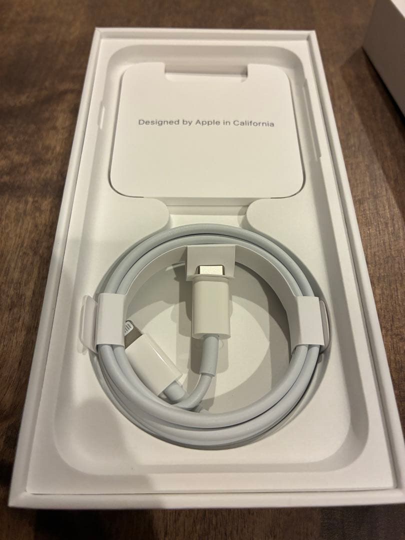 （美品）Apple iPhone SE (第3世代) 128GB ホワイト