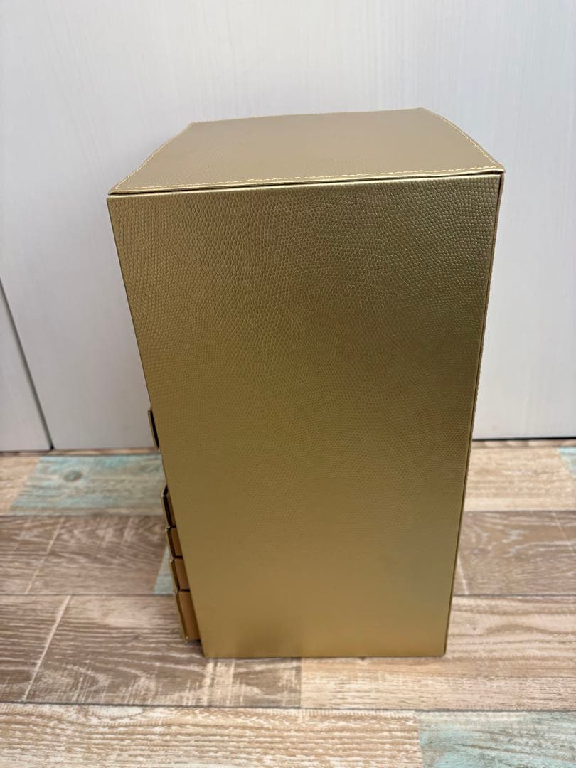 美品　ジュエリーボックス　10段　ゴールド　金アクセサリー　指輪　時計　腕時計