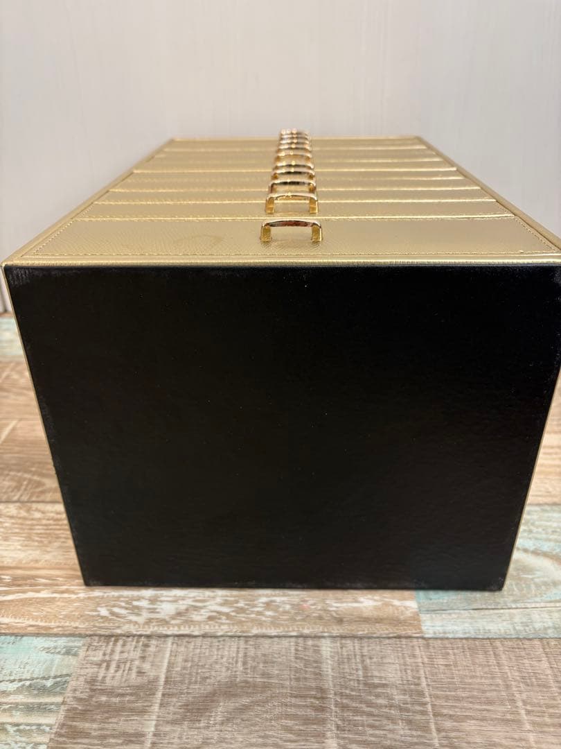 美品　ジュエリーボックス　10段　ゴールド　金アクセサリー　指輪　時計　腕時計