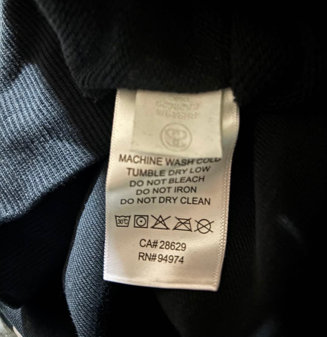 stussy ブラック　パーカー　Mサイズ