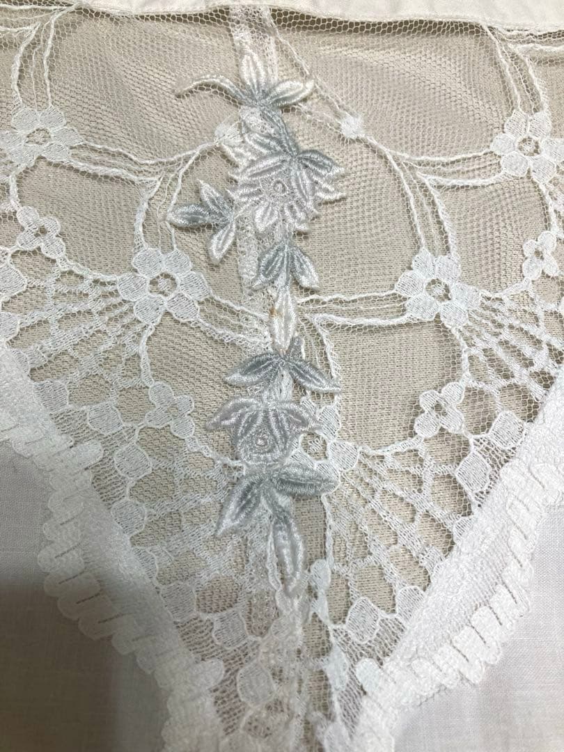 新品未使用さえら ヒスクローネ　レース エプロン ヴィンテージ