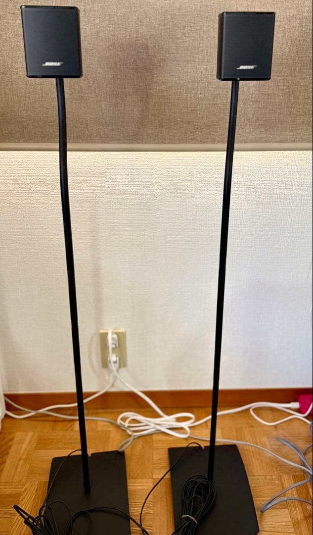 スピーカー・ウーファー XYZ457 BOSE SurroundspeakersBL,Stand