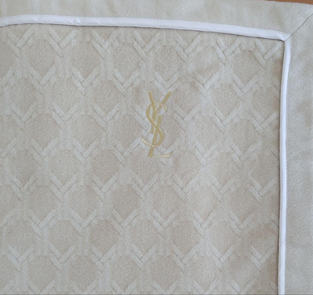 YSL イブサンローラン　シルク毛布