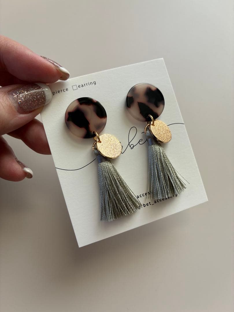 ニュアンスタッセルピアス4種