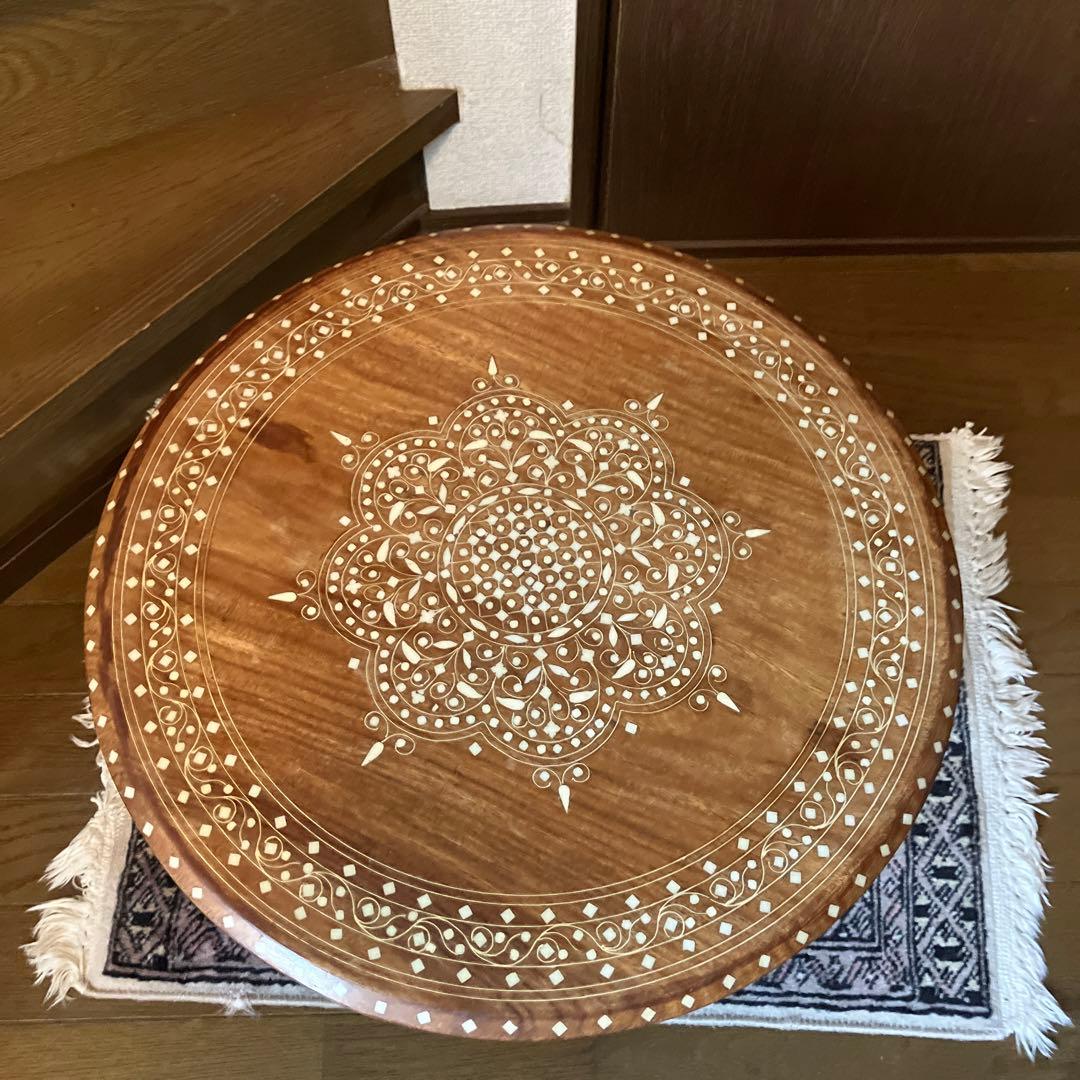 中東で購入した象嵌彫テーブル