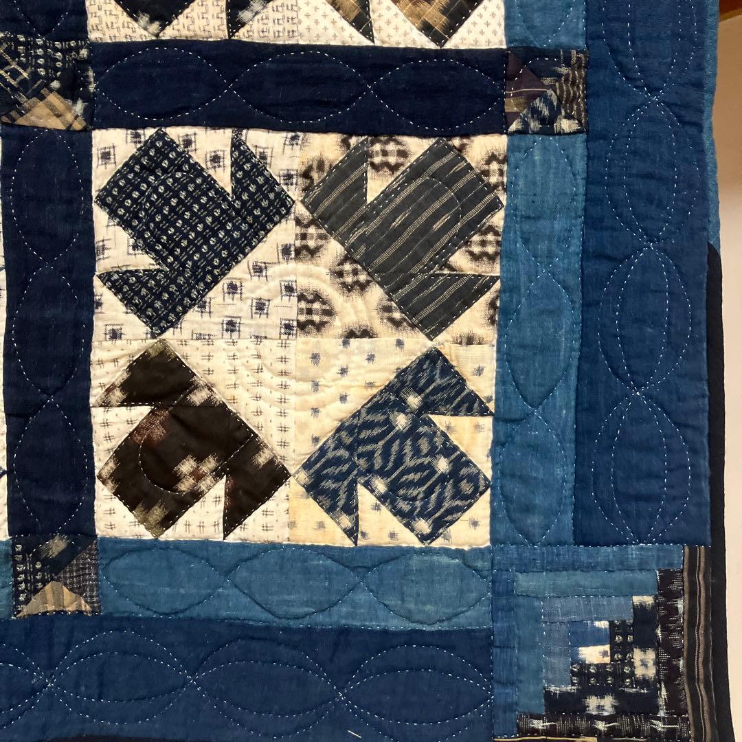 絣のタペストリー