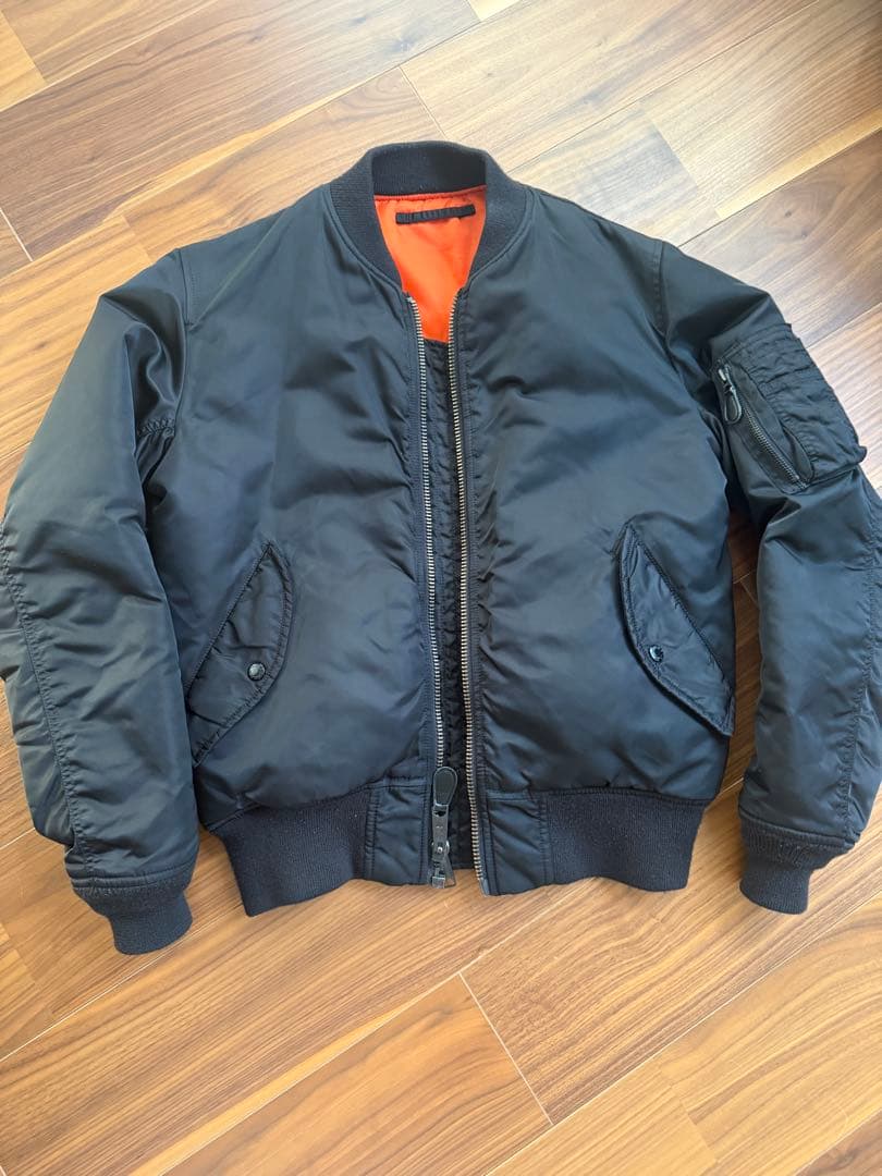 AVIREX ブラック MA-1ジャケット　L